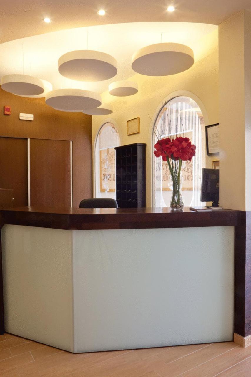Hotel Quino กวาร์ดามาร์เดลเซกูรา ภายนอก รูปภาพ