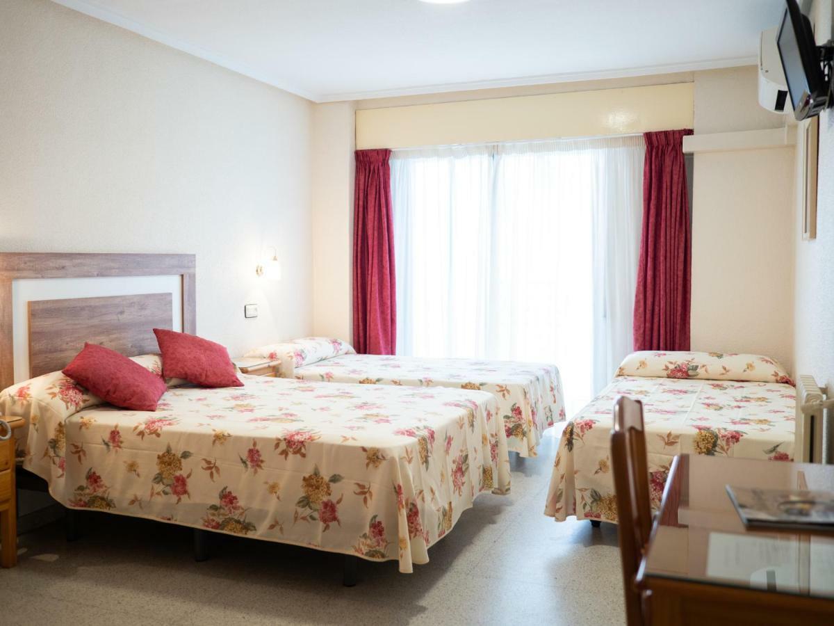 Hotel Quino กวาร์ดามาร์เดลเซกูรา ภายนอก รูปภาพ