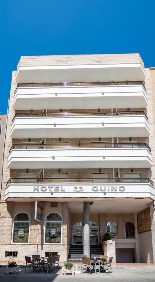 Hotel Quino กวาร์ดามาร์เดลเซกูรา ภายนอก รูปภาพ