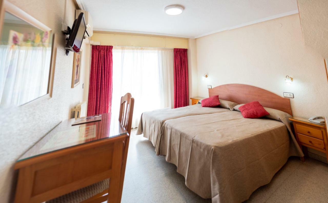 Hotel Quino กวาร์ดามาร์เดลเซกูรา ภายนอก รูปภาพ